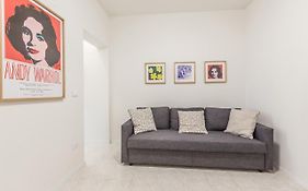 Marilyn The Place Apartments